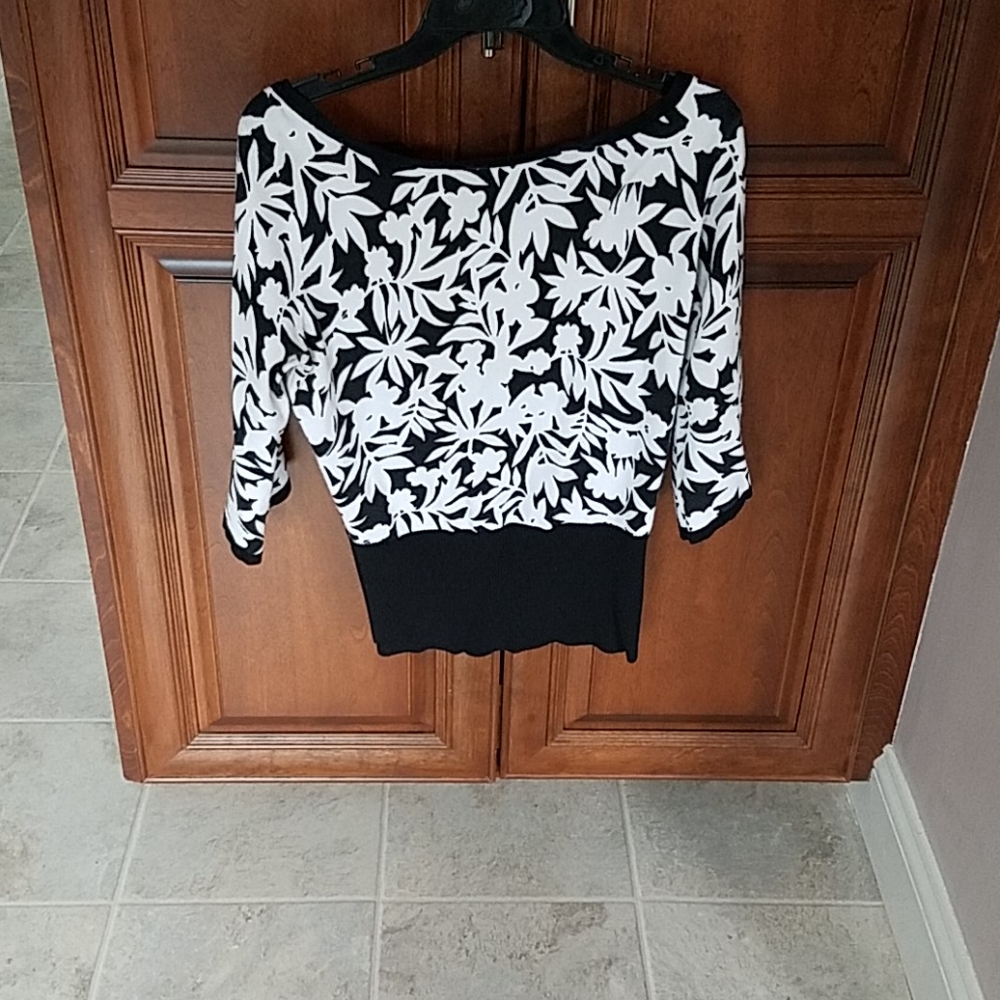 Floral monochromatic top